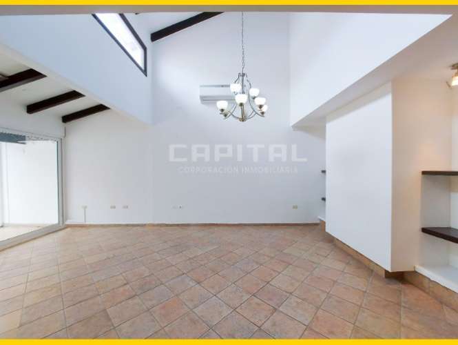 Casa en alquiler o venta en condominio barrio norte592608394