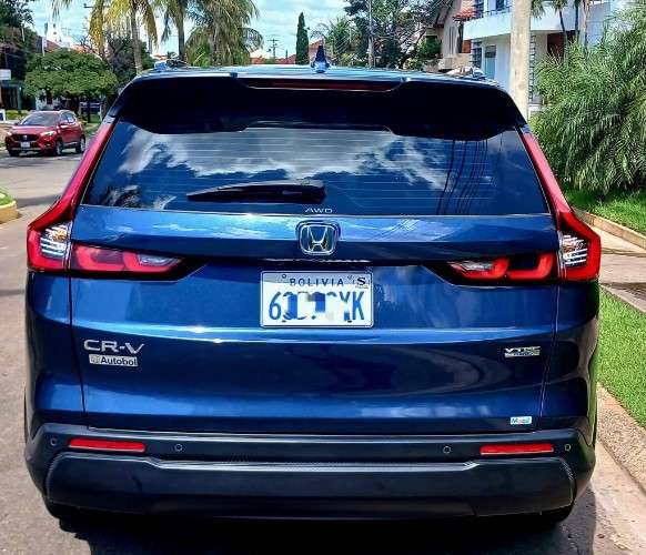 Vendo o permuto honda cr-v exl 2024 – full equipo ✨? cel 75018362 precio charlable   ? importada por autobol  la suv más completa y segura de su categoría. versión full 4x4 honda sensing (sistema de seguridad avanzada con frenado inteligente) motor 1.5 tu1411096309