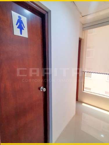 En edificio empresarial – alquilo oficina para empresa de primer nivel1935829393