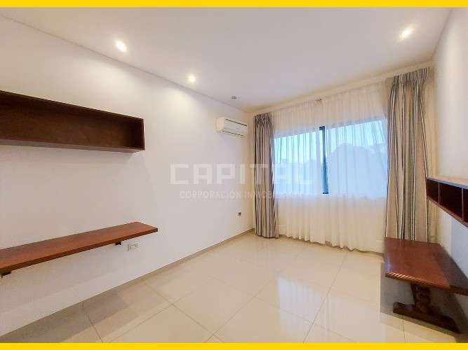 Casa en alquiler zona norte condominio almeria beni943049165