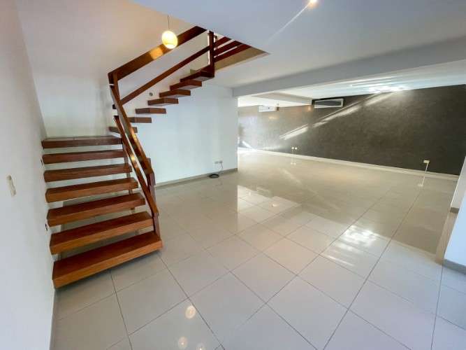 Zona sur - casa de 4 dormitorios en alquiler 2141099765