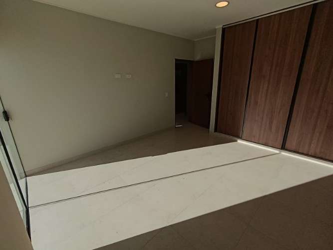 Casa en venta – 4 dormitorios / zona norte252180009