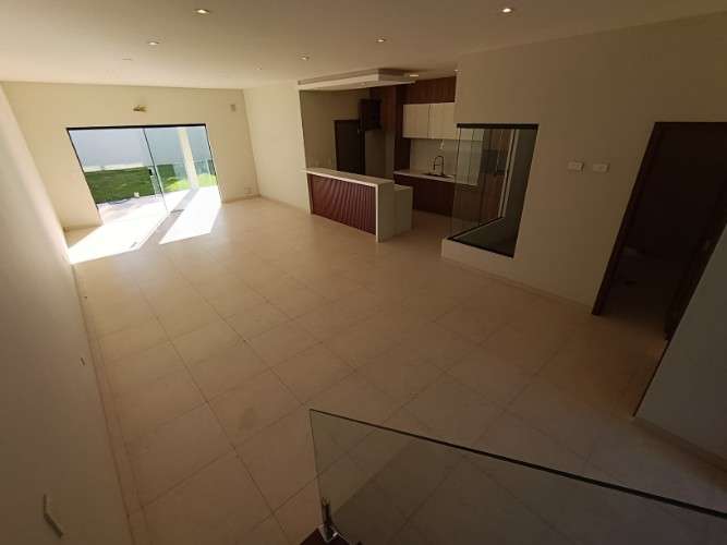 Casa en venta – 4 dormitorios / zona norte252180009