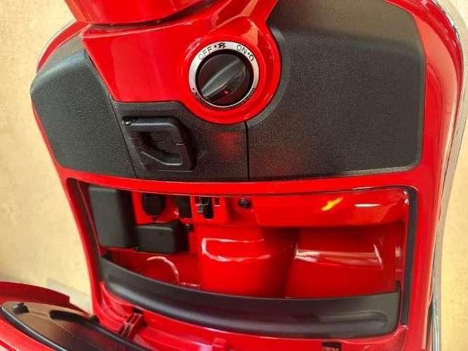 Vespa gts 300 súper italiana 2023 1449411129