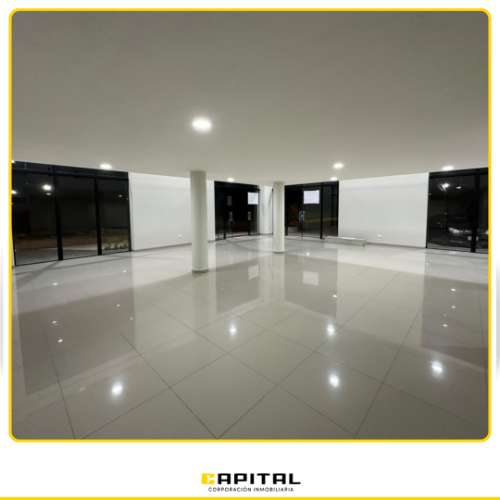 Local corporativo de doble altura con mezzanine en alquiler583776677