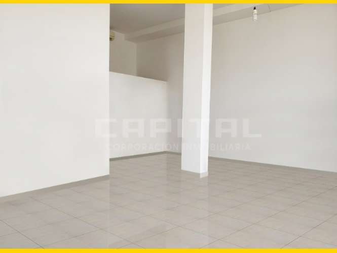 Local comercial en alquiler sobre avenida pirai1974292047