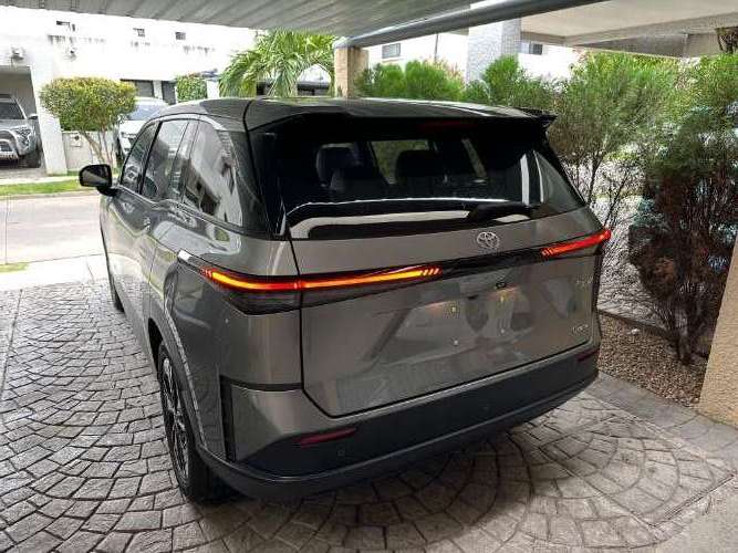 Toyota bz3x 2025 eléctrica 1810493511