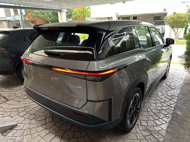 Toyota bz3x 2025 eléctrica 1810493511