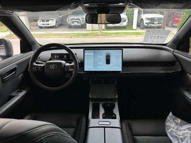 Toyota bz3x 2025 eléctrica 1810493511