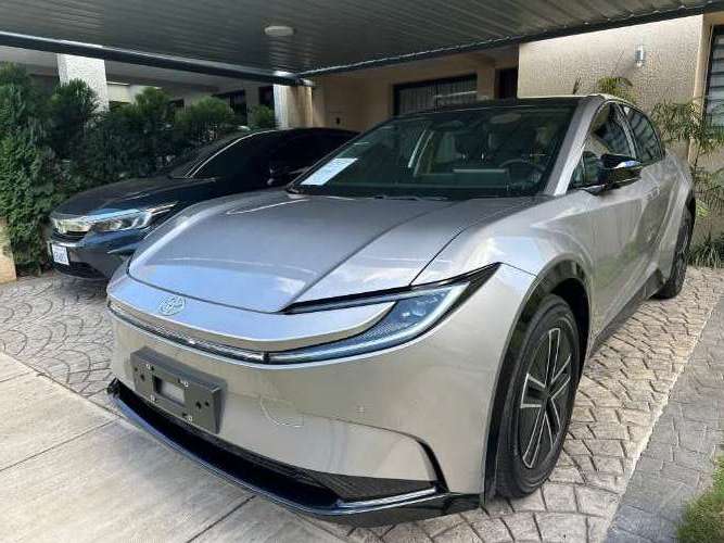Toyota bz3x 2025 eléctrica 1810493511