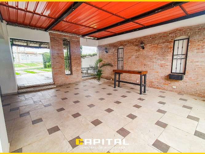 Amplia casa semiamoblada en alquiler con piscina zona villa bonita1479547119