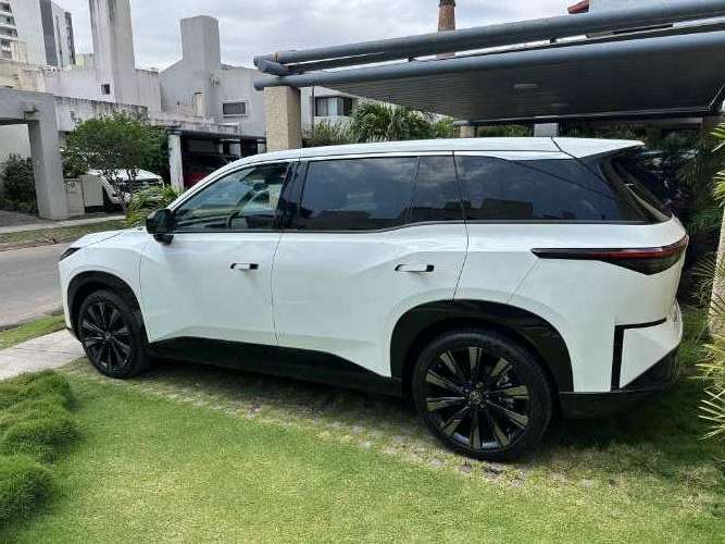 Toyota bz3x año 2025 eléctrica 1574311108