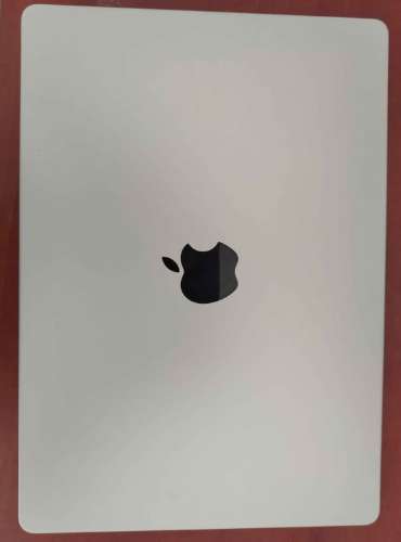 Macbook pro m5142188767