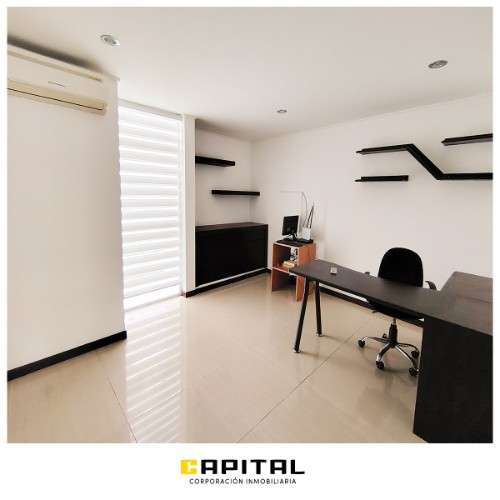 Casa con piscina en alquiler en condominio colinas del urubo i311516847