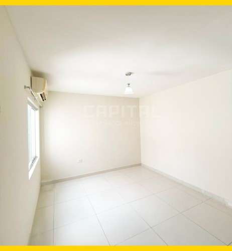 Casa en venta con dos departamentos1082723011