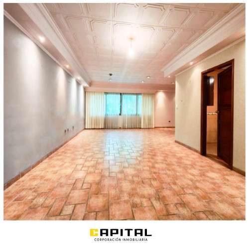 Casa comercial en alquiler zona norte sobre 2do anillo 1812912565