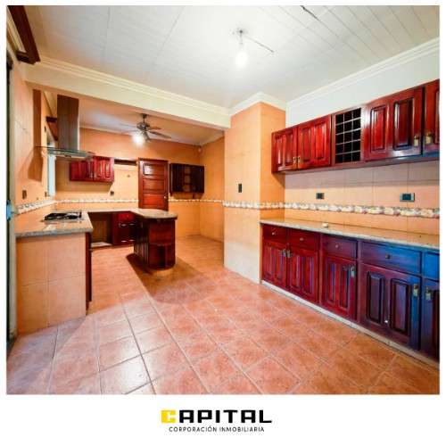 Casa comercial en alquiler zona norte sobre 2do anillo 1812912565