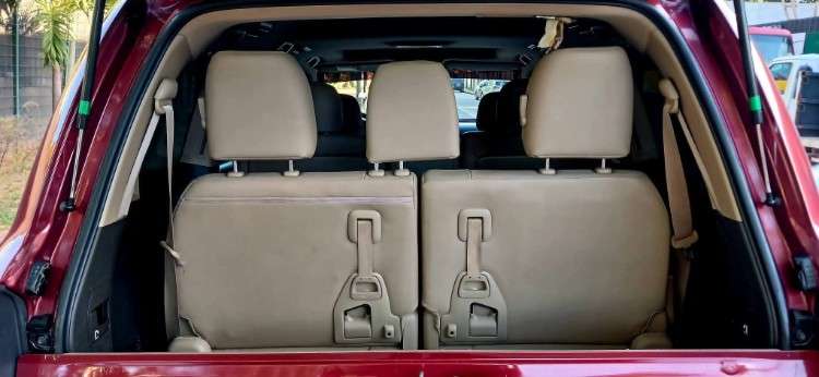 Vendo o permuto toyota landcruiser vx de toyosa turbo diesel año 2010 formato 2020 perfecto estado cel 750183622 3 filas de asiento de cuero  pantalla tesla ultima generacion aros y llantas nuevas todo al dia1841105328