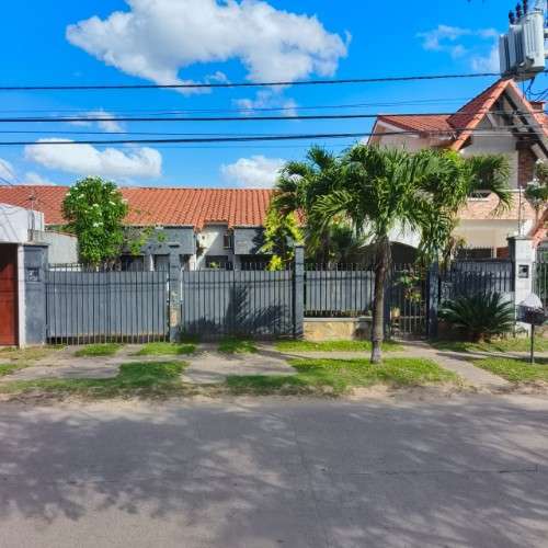 Casa en venta sobre avenida – zona norte remanso 9no anillo2068663364