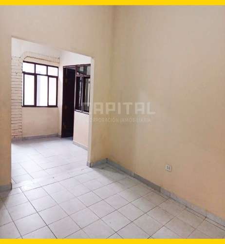 Casa con 3 departamentos en venta en avenida virgen de lujan1225686997