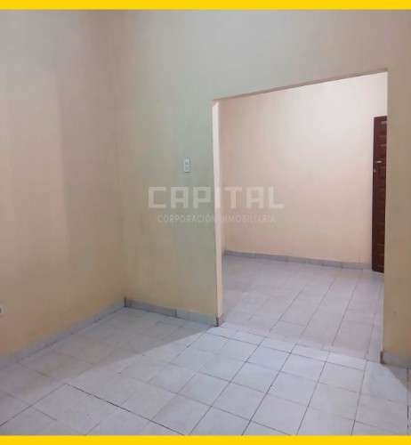 Casa con 3 departamentos en venta en avenida virgen de lujan1225686997