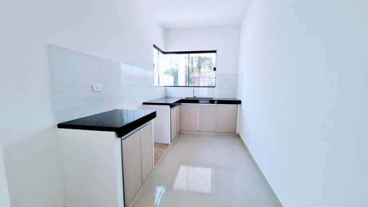 ? tu propia casa con amplio patio en la zona este2064551431