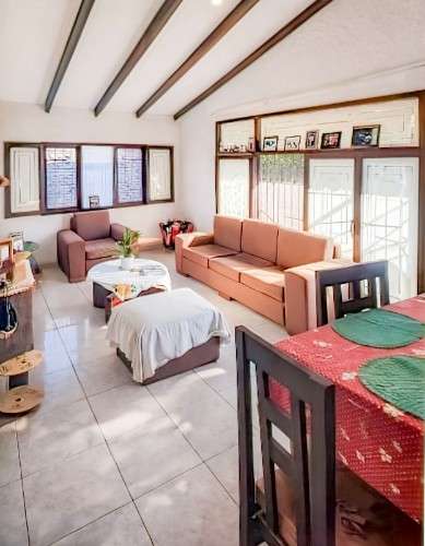 Vendo casa de una planta zona santos dumont1115131041