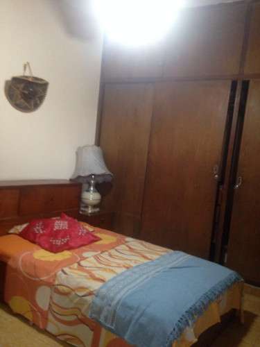 Habitacion amoblada en alquiler 1050894389