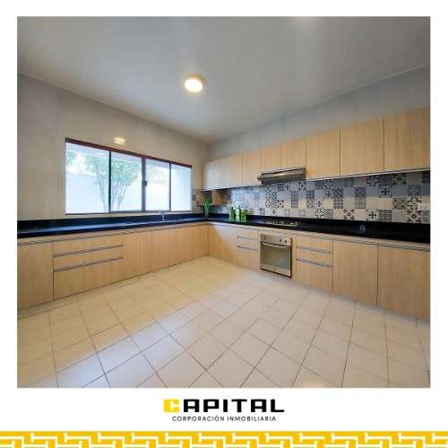 Hermosa casa con piscina en alquiler, barrio las palmas, santa cruz, bolivia, paola kaiser1066018701