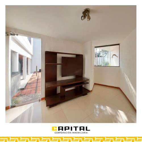 Hermosa casa con piscina en alquiler, barrio las palmas, santa cruz, bolivia, paola kaiser1066018701