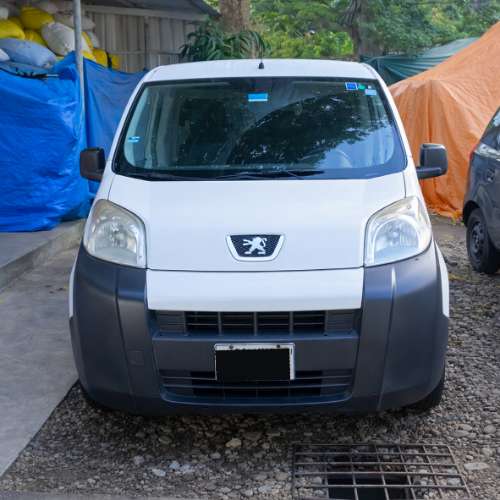 Vendo furgon peugeot bipper 2013 como nuevo1163505367