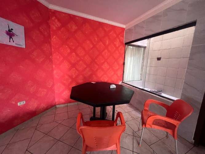 Casa en venta 4 dormitorios en noroeste - barrio exclusivo2109561892