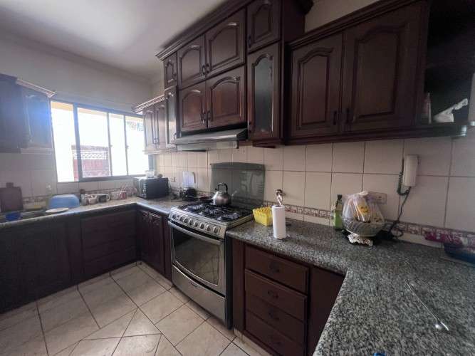 Casa en venta 4 dormitorios en noroeste - barrio exclusivo2109561892