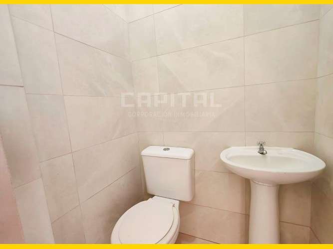 Local comercial en alquiler zona norte sobre 3er anillo interno1411478611