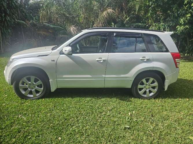 Suzuki grand vitara 20101611791311