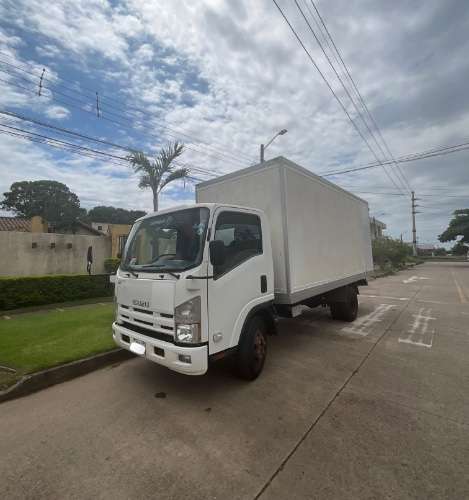 En oferta camion isuzu 2020 japonés y en perfecta condiciones947782599