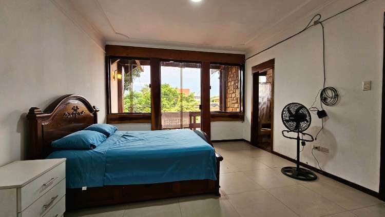 Exclusiva casa en venta – barrio branif, entre 2do y 3er anillo de la av. santos dumont238361916