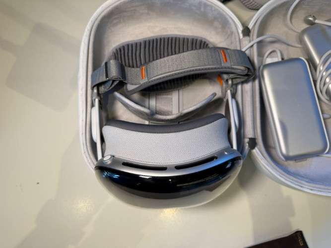 Apple vision pro (256 gb) + estuche de viaje de apple611381740