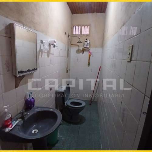 Amplia casa en venta zona av 2 de agosto1802691510