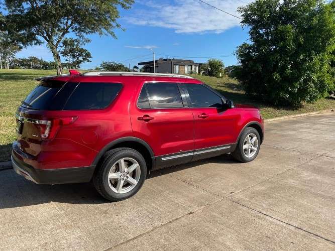 Ford explorer 2017 en excelente estado, lista para trasferir1100253174