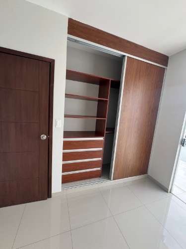 Casa en venta - cond. barcelona - zona norte1066446464