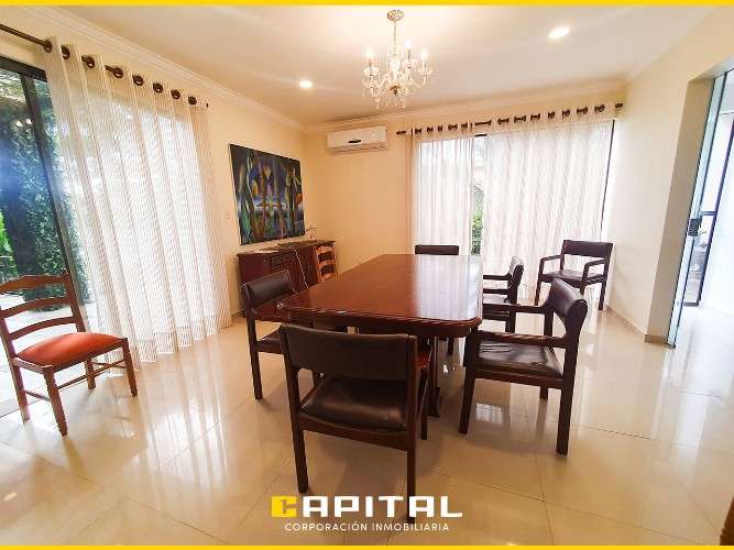 Amplia casa semiamoblada en alquiler con piscina zona villa bonita1479547119