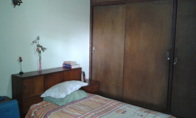 Habitacion amoblada en alquiler 1050894389