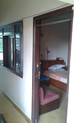 Habitacion amoblada en alquiler 1050894389