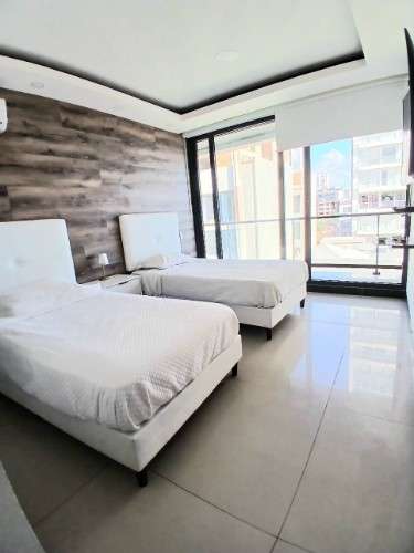 Departamento en alquiler de 3 dormitorios en edif luxia1112485126