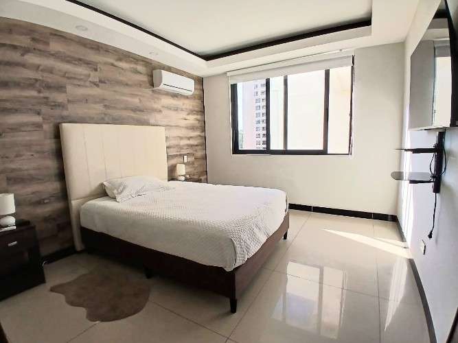 Departamento en alquiler de 3 dormitorios en edif luxia1112485126