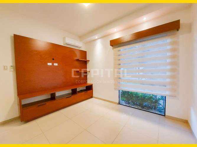 Casa en alquiler zona norte condominio almeria beni943049165