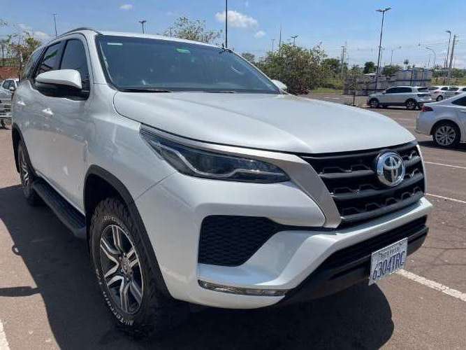 Toyota fortuner 2024 4x4 automática - potencia y aventura1988886243