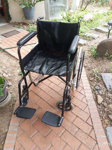 En venta dos sillas de ruedas1670560874