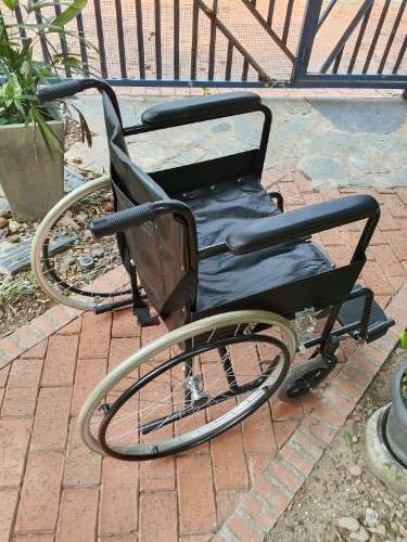 En venta dos sillas de ruedas1670560874